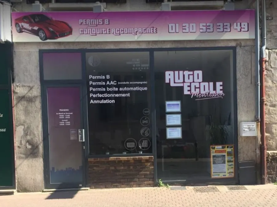 Devanture de l'auto-école Montesson Conduite, 4 rue du Général Leclerc